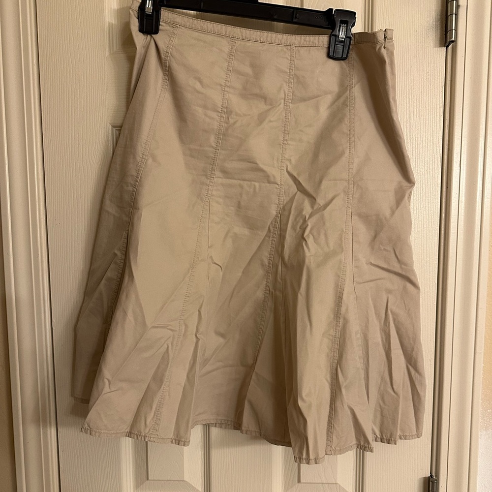 Liz Claiborne khaki skirt